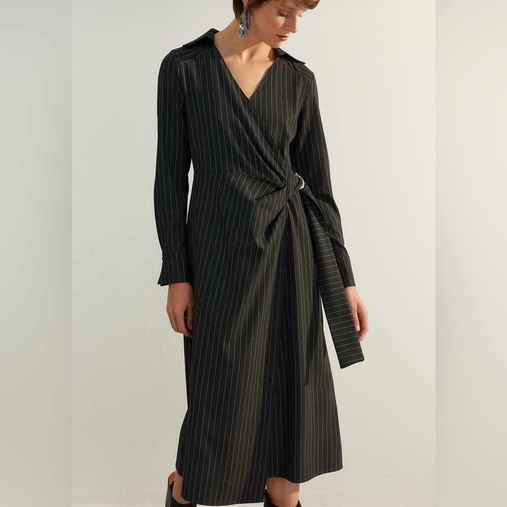 Trendyol Collection
Dark/Gray Straight Cut Midi Double Breasted Closure Size